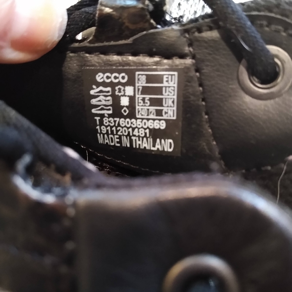 Ecco Biom Size 7  sneaker - Picture 2 of 6